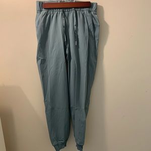Lululemon tidewater joggers NWOT